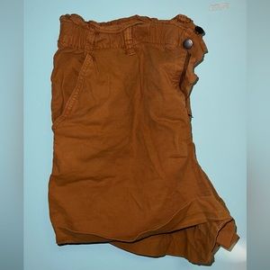 #universalthreads burnt orange elastic zip up shorts , very comfortable size XXL